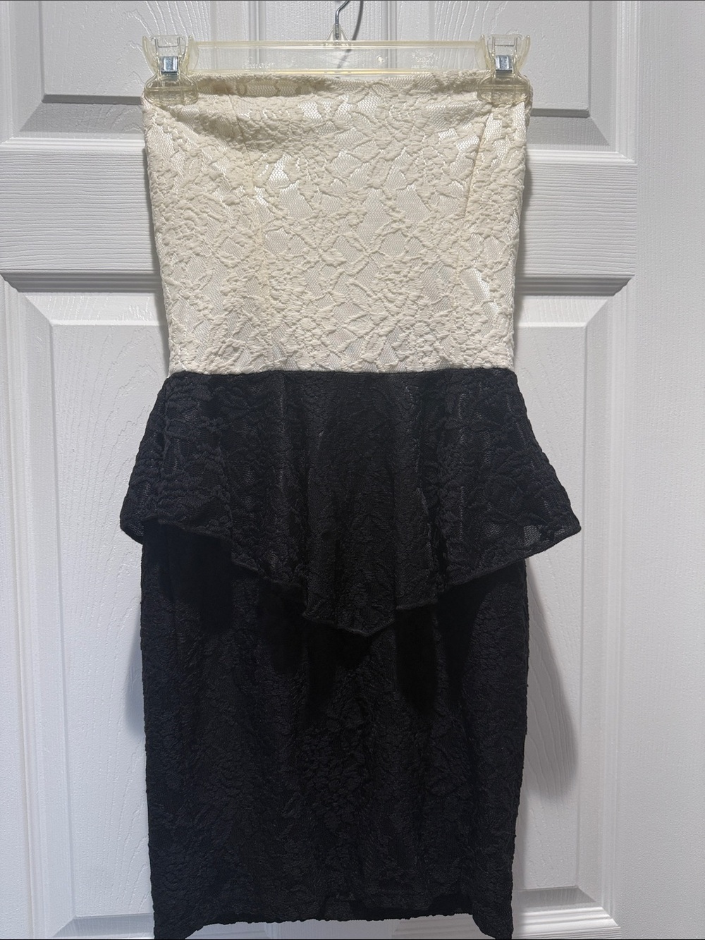 Solemio Strapless Lace Peplum Dress in Cream and Black